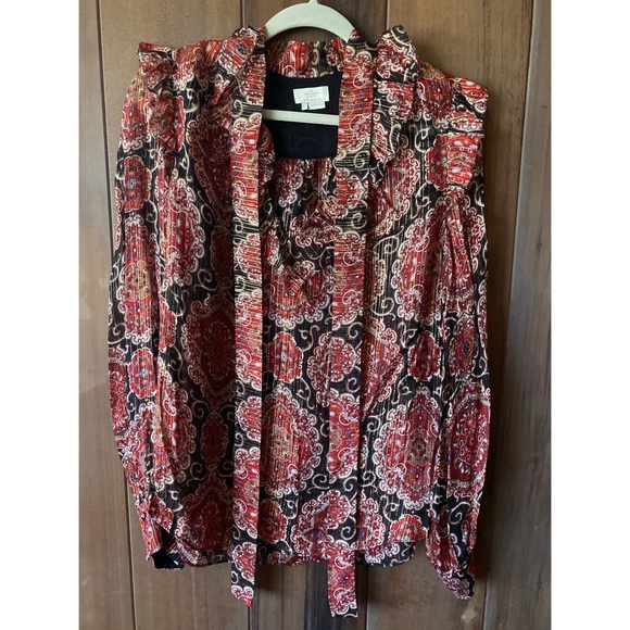 🎉HP🎉 Kate Spade Metallic Blouse. - Picture 4 of 6